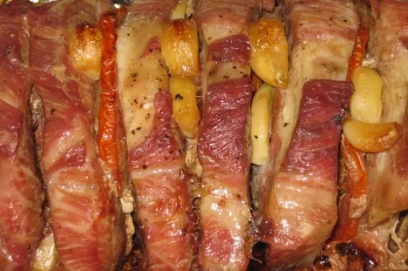 Готовим Мясо Фаршированная свиная шея с помидорами