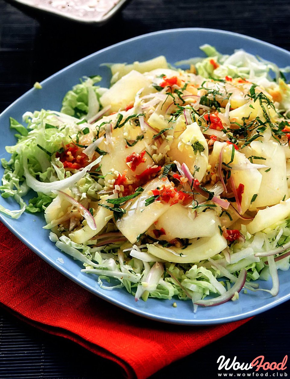 Самый простой рецепт салата из кальмаров. Салат с кальмарами. Кальмаровый салат. Салатики с кальмарами. Вкусный салат с кальмарами.
