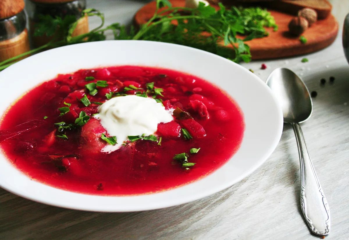 Горячий свекольник — классический рецепт супа пошагово